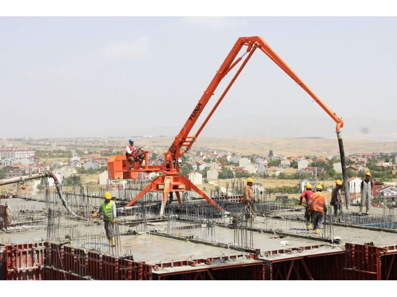 Building Equipment Meletakkan Concrete Mencurah Mesin Boom